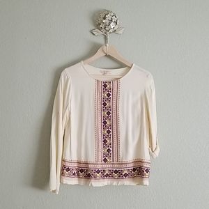 Skies are blue embroidered top sz small stitch fix